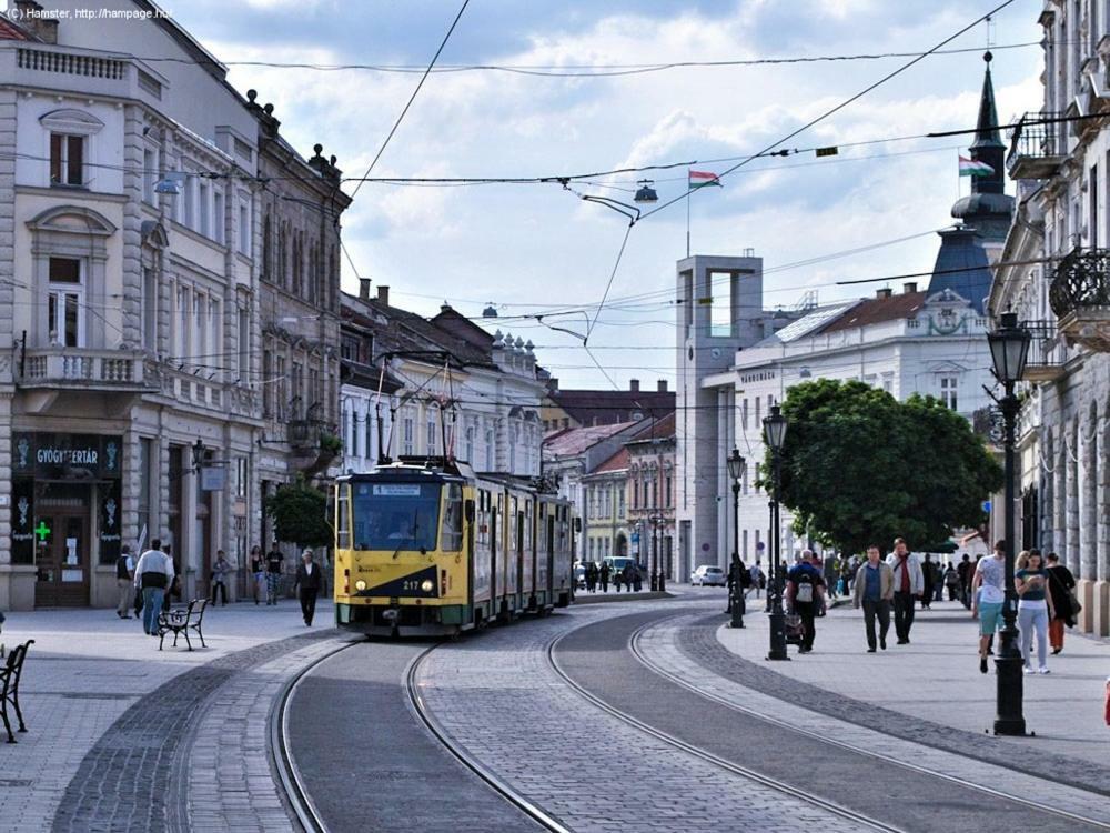 Smart Apartman Miskolc Exteriör bild