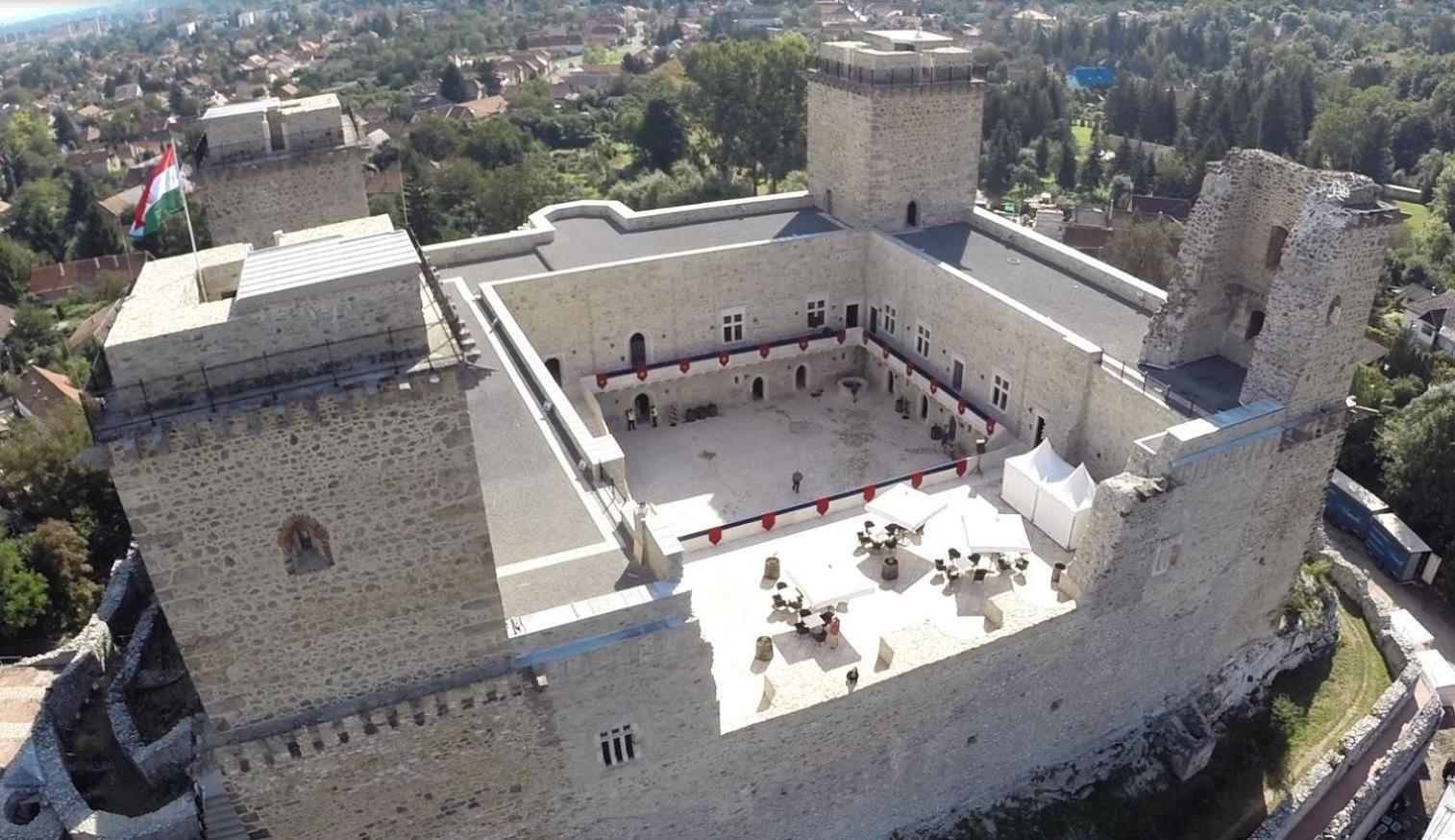 Smart Apartman Miskolc Exteriör bild
